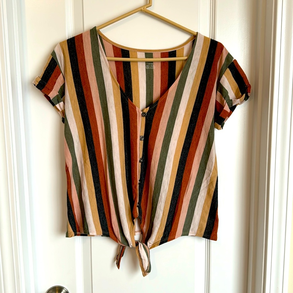 American Eagle top